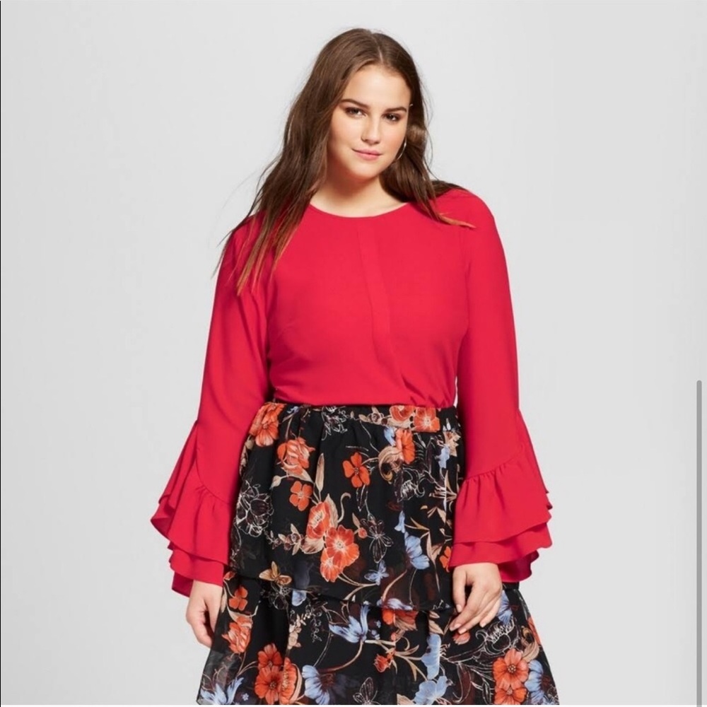 Red chiffon blouse who what wear